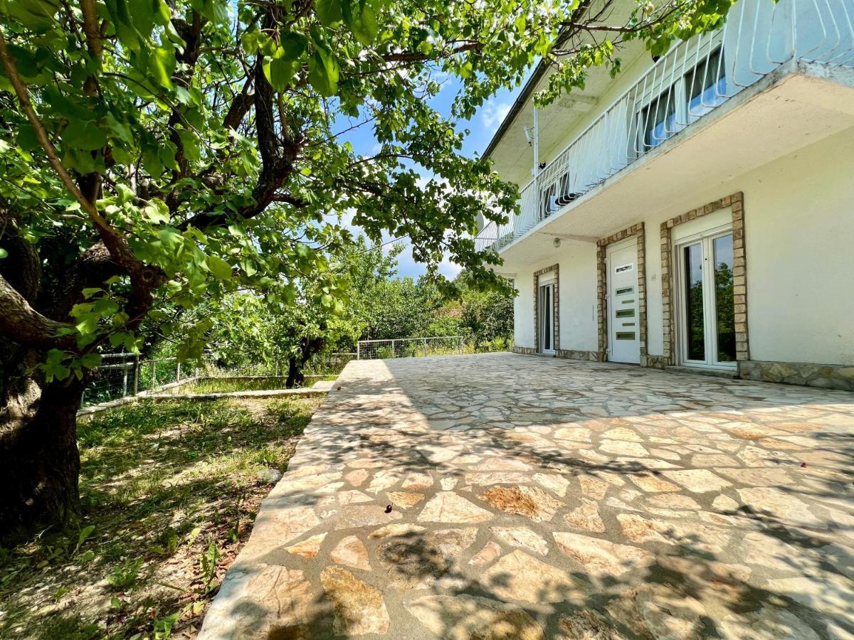 Guest House Ivano Mostar Buitenkant foto